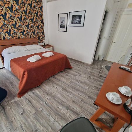Gallienus Hotell Rom Exteriör bild